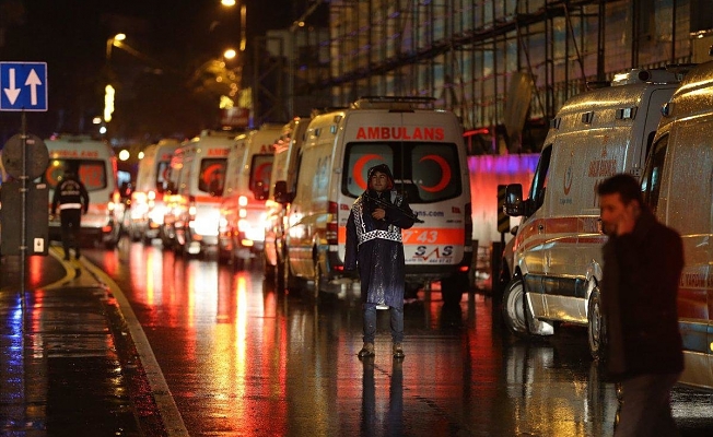 Reina saldırganının üst aramasını yapmamakla suçlanan iki polis hakim karşısına çıktı