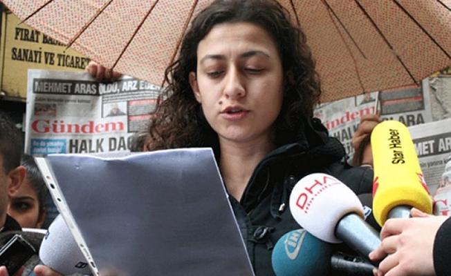 Gözaltına alınan gazeteci Derya Okatan serbest bırakıldı