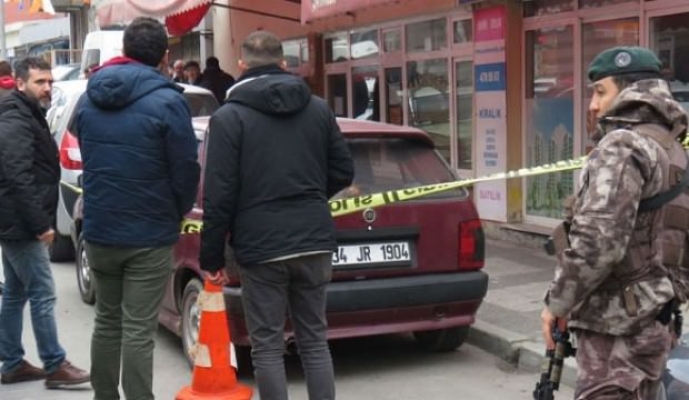 Ataşehir’de AKP seçim bürosu önünde silah sesleri