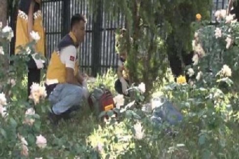 Cami bahçesinde bir erkeğin cansız bedeni bulundu