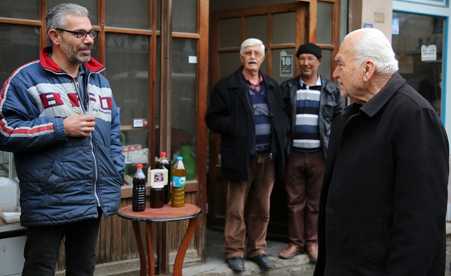 51 yıllık muhtar yeniden aday oldu