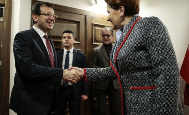 Akşener, İYİ Parti'nin İstanbul adaylarını İmamoğlu ile tanıttı