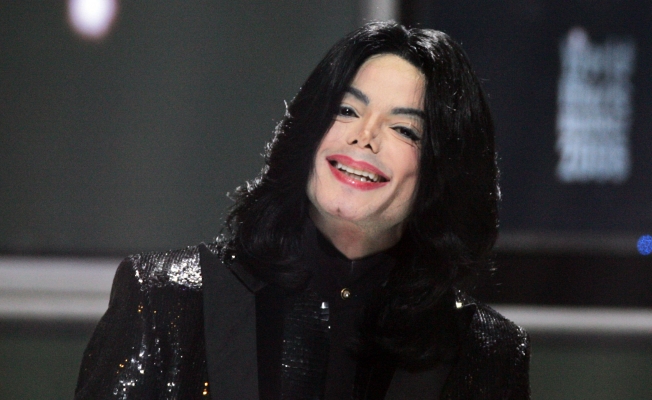 'Çocukken Michael Jackson'ın cinsel tacizine uğradık'
