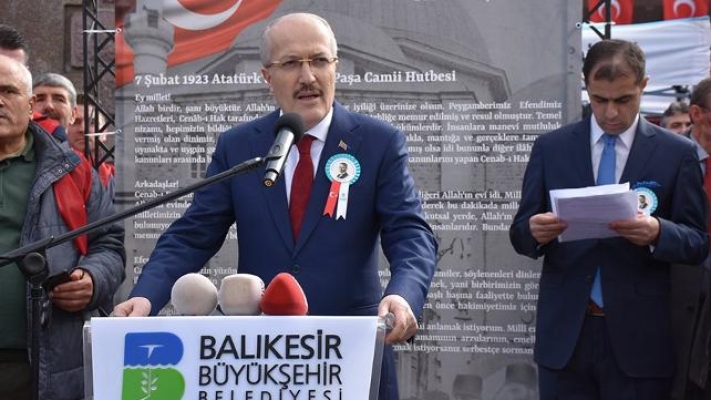 CHP'li Aytekin: Nohut pilavla belediyeyi batırıyorlar