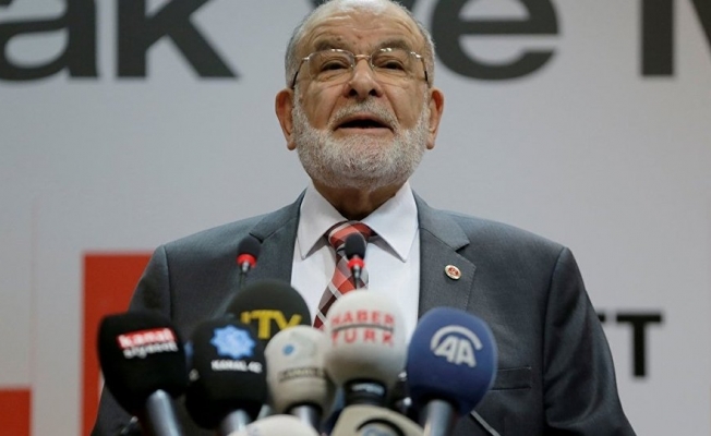 Karamollaoğlu: Ülkenin değil ülkeyi yönetemeyenlerin bir beka problemi var