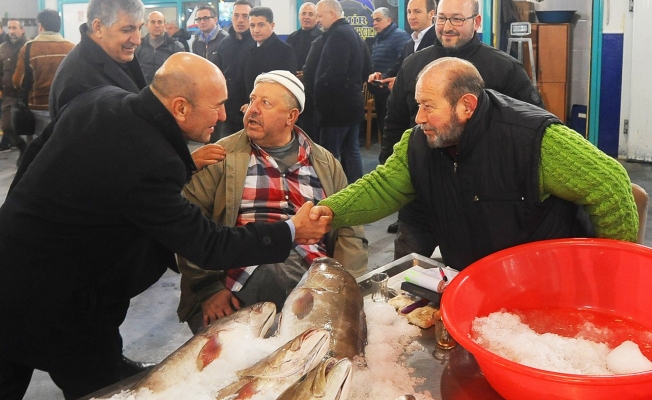 Soyer Hal esnafıyla buluştu: Ne yapacaksak sizi dinleyerek yapacağız