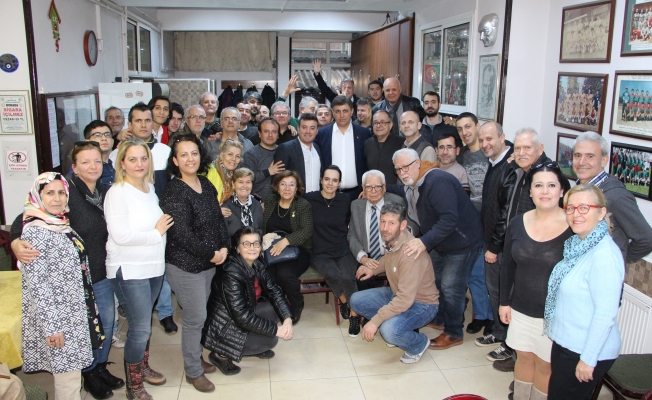 CHP'li Tugay işitme engellilerle buluştu
