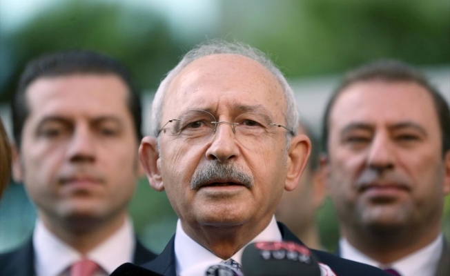 'Başarılı siyasetçi yetiştirme konusunda beceriksiz bir toplumuz'