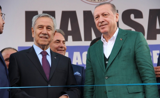 Ahmet Hakan: Arınç, üniversiteye kadar CHP'liymiş
