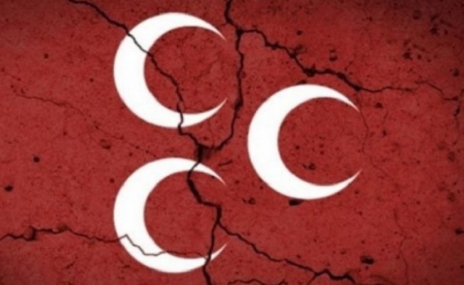 MHP Ankara'da deprem! Görevden almayı Semih Yalçın duyurdu