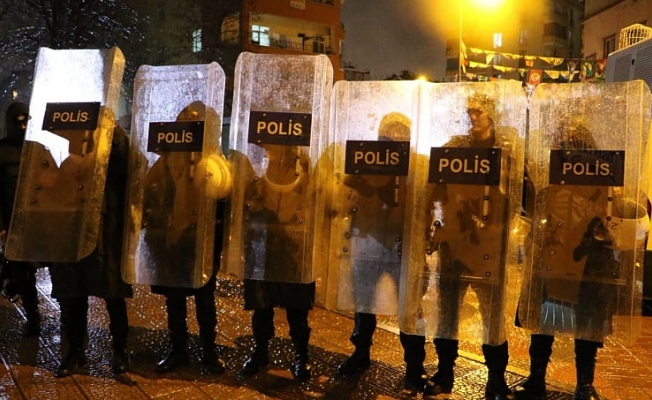 HDP’nin Diyarbakır il binasına operasyon