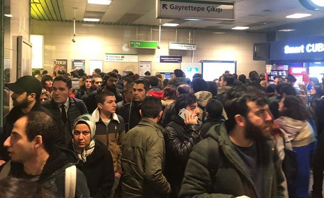 Yenikapı-Hacıosman metro seferleri durdu