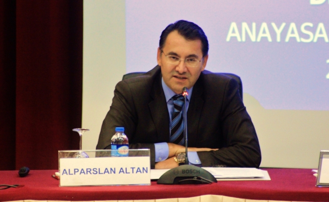 AYM eski Başkanvekili Altan'a FETÖ'den hapis