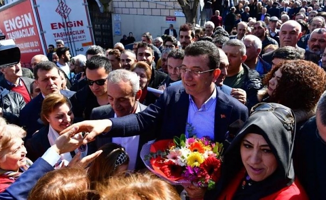 İmamoğlu Küçükçekmece’de yoğun ilgiden yürüyemedi