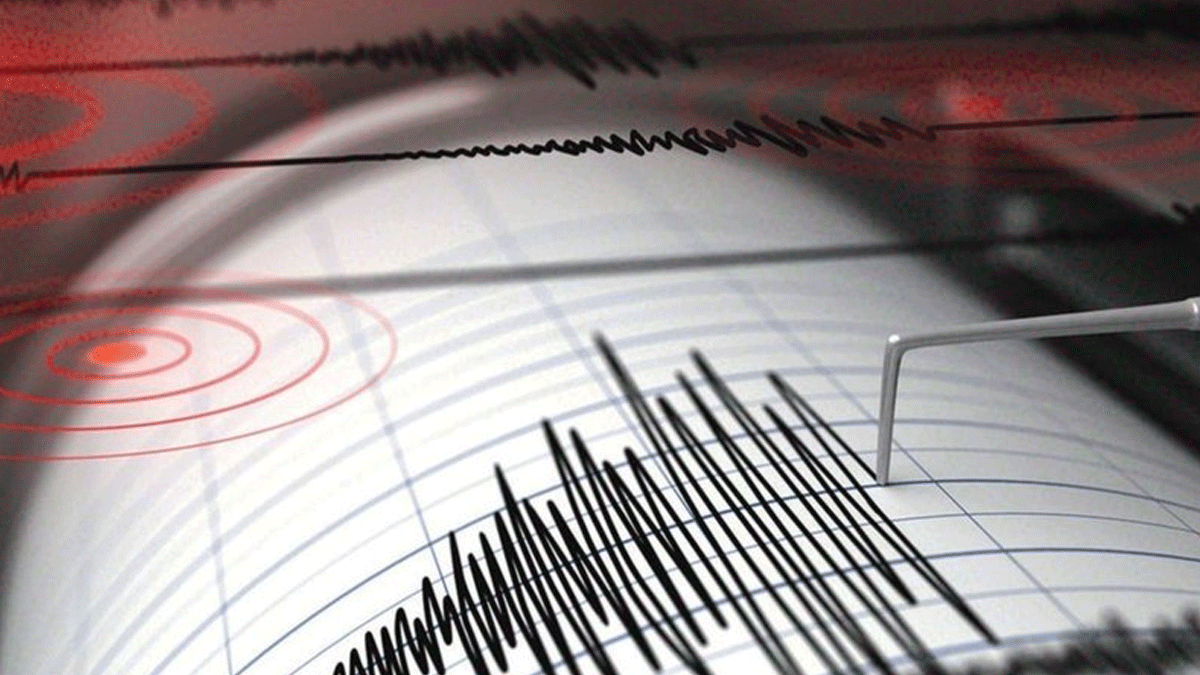 Endonezya'da 5,5 büyüklüğünde deprem