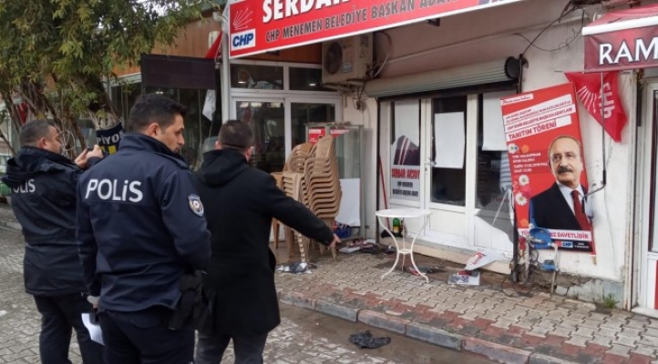 İzmir'de CHP ofisine bir saldırı daha!