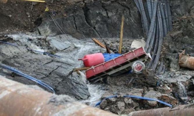 Metro inşaatında göçük: 2 işçi enkaz altında kaldı
