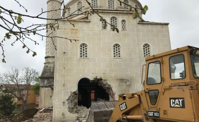 CHP'li Atmen paylaştı: Rant için bu camileri yıktılar