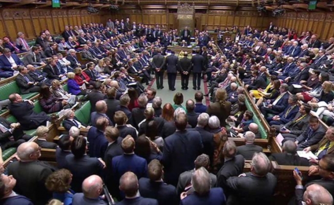 İngiliz parlamentosu anlaşmasız Brexit'e 'hayır' dedi