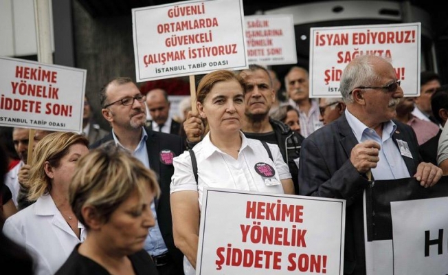 Sağlık çalışanları Tıp Bayramı'nı bu yıl da kutlamayacak: Bayram yok, isyan var
