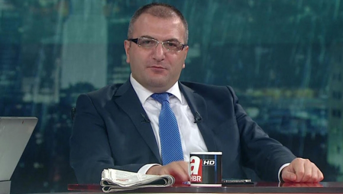 Cem Küçük icralık oldu!