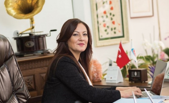 AKP'li aday kadınlardan oy dilendi: Bana bir defa şans versinler