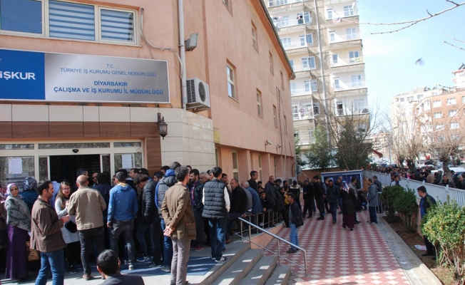 İşsizlik rakamları açıklandı: İşsiz sayısı 4 milyonun üzerinde!