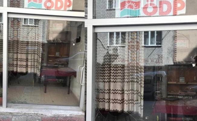 ÖDP Manisa il binasına saldırı