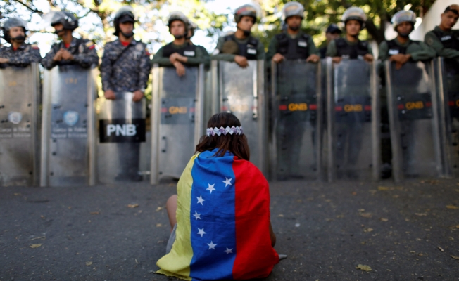 ABD ile Rusya, Venezuela için bir araya geldi