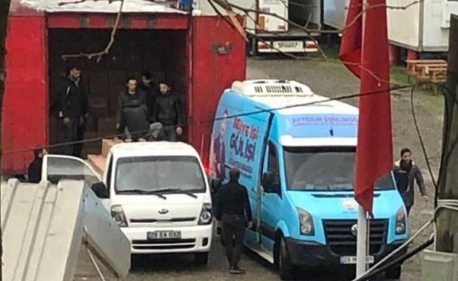 AKP geleneği bozmadı: Koli dağıtmaya başladılar!