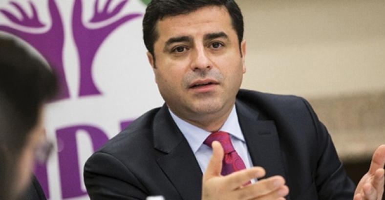 Demirtaş'tan TBMM'ye anayasa değişikliği teklifi için dilekçe