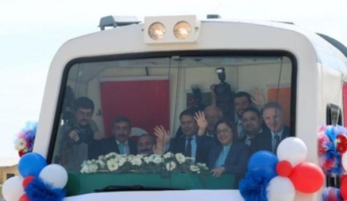 AKP'li heyetten yurttaşlara hakaret!