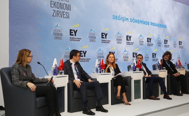Uludağ Ekonomi Zirvesi’nde ‘Değişim Döneminde Perakende’ tartışıldı