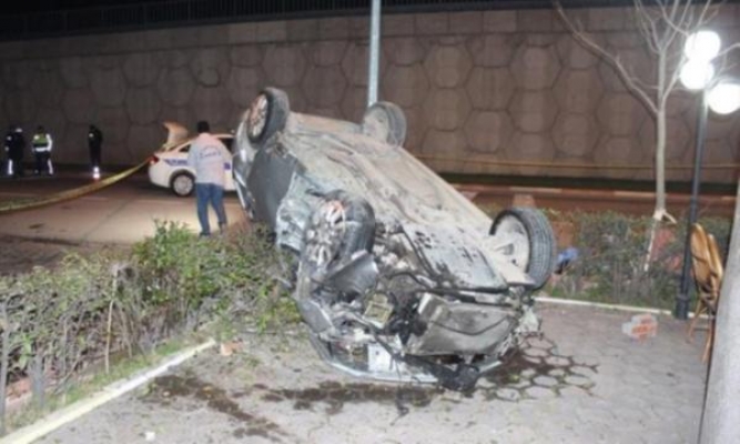 Bursa'da feci kaza: Ölü ve yaralılar var