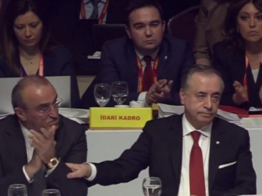 Mustafa Cengiz’den Abdurrahim Albayrak’a alkış müdahalesi!