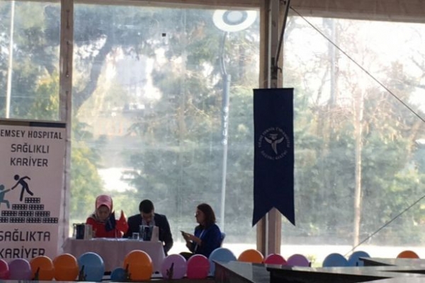 Menzilci rektör üniversitede Menzilcilere stand açtırdı!