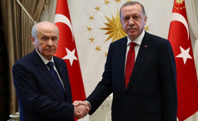 Prof. Dr. Ayata: Beka gündemi tutmadı, iktidar onun sancısını çekiyor