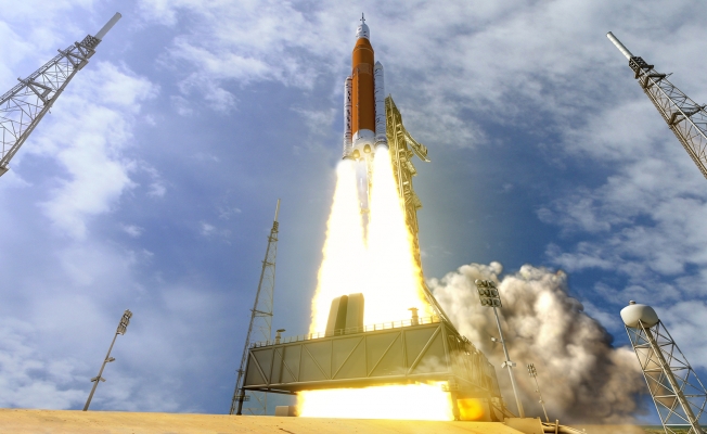 ABD: 5 yıl içinde Ay’a astronot göndereceğiz