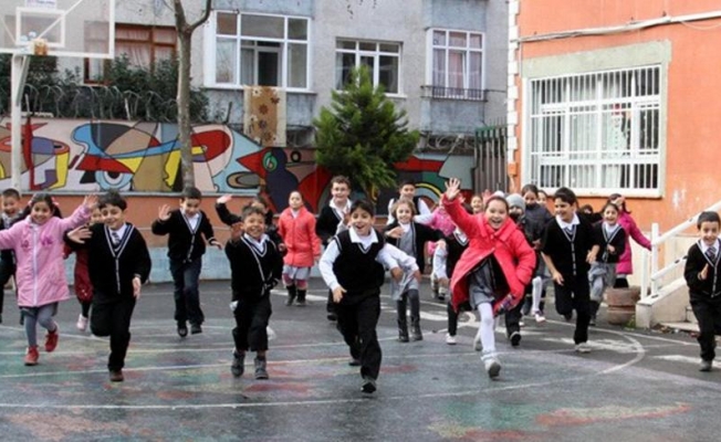 Pazartesi okullar tatil mi?