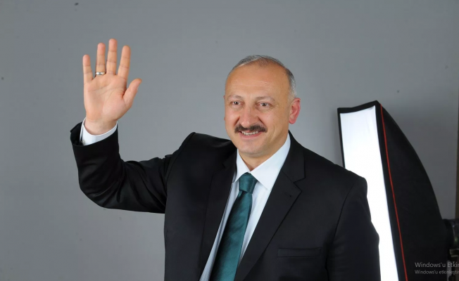 AKP'den 'pes' dedirten açılış! Alay konusu oldu