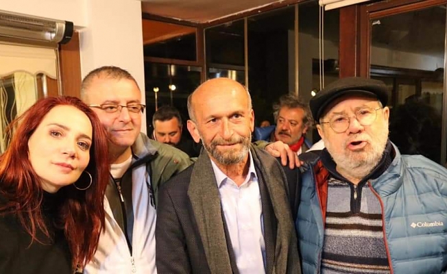 Sanatçılardan Erdem Gül'e destek