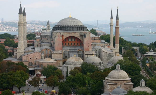Erdoğan'ın eski yol arkadaşından 'Ayasofya' çıkışı: Kilise olsun
