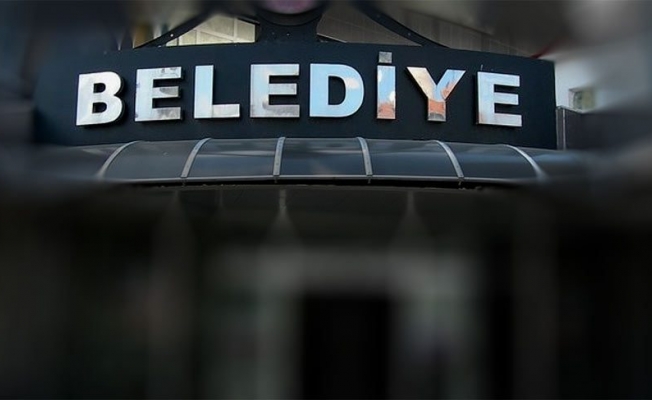 Kayyum belediye binasını hibe etmiş: İlçede belediye binası yok!
