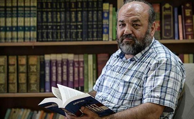 Yazar Eliaçık'tan AKP'ye tepki: Sayılsın yarıya inerler