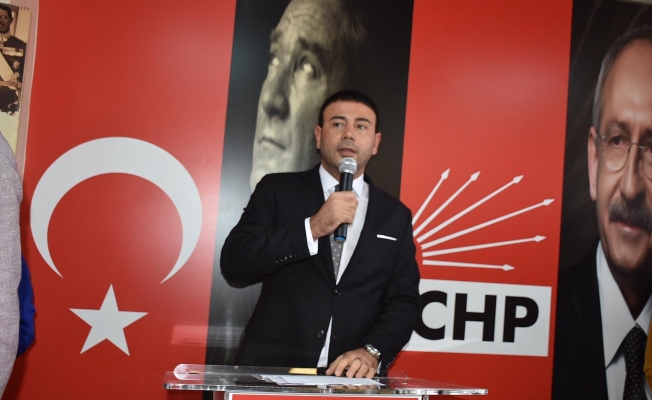 CHP'li başkan mazbatasını aldı