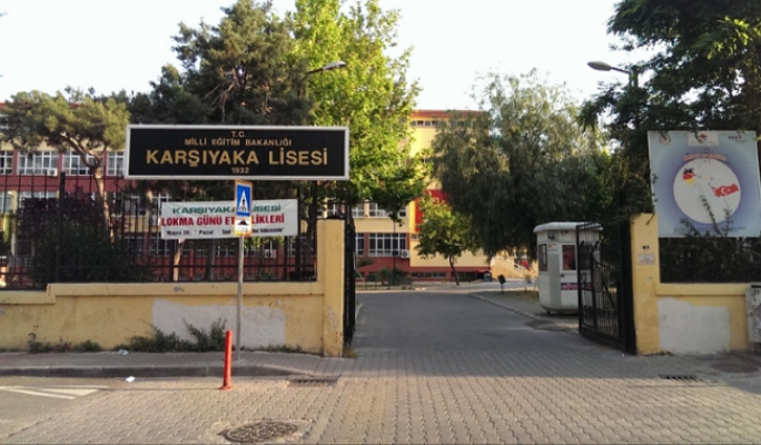 Lisede okul müdürü skandalı: Kızlı erkekli ilişkilerinize dikkat edin, bacaklarınızı kırarım