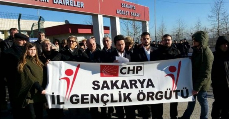 AKP'li başkanın laiklik açıklamsına CHP'li gençlerden suç duyurusu