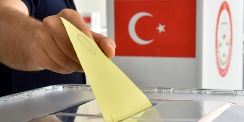 AKP'lilerin şikayeti üzerine iki ilçede sandık görevlilerine soruşturma!