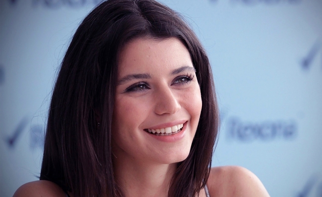 Beren Saat’ten İlber Ortaylı mesajı