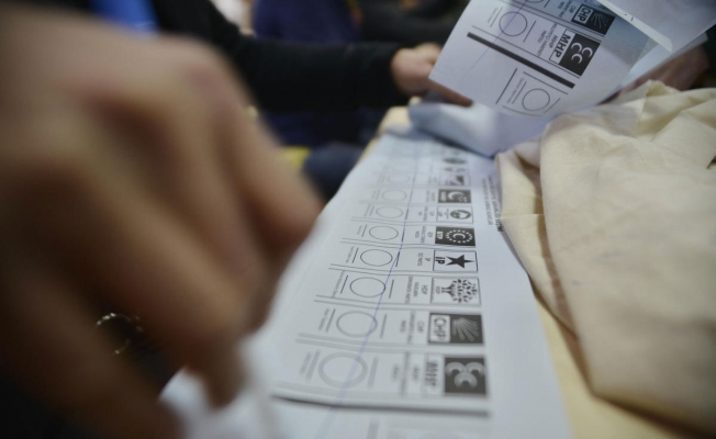 Yandaş yazar 'Ben demokrasiye inanmıyorum' diyerek çok konuşulacak bir istekte bulundu!